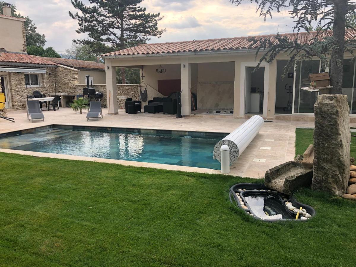 Au Milieu Des Piboules De Provence. Vila LʼIsle-sur-la-Sorgue Exterior foto